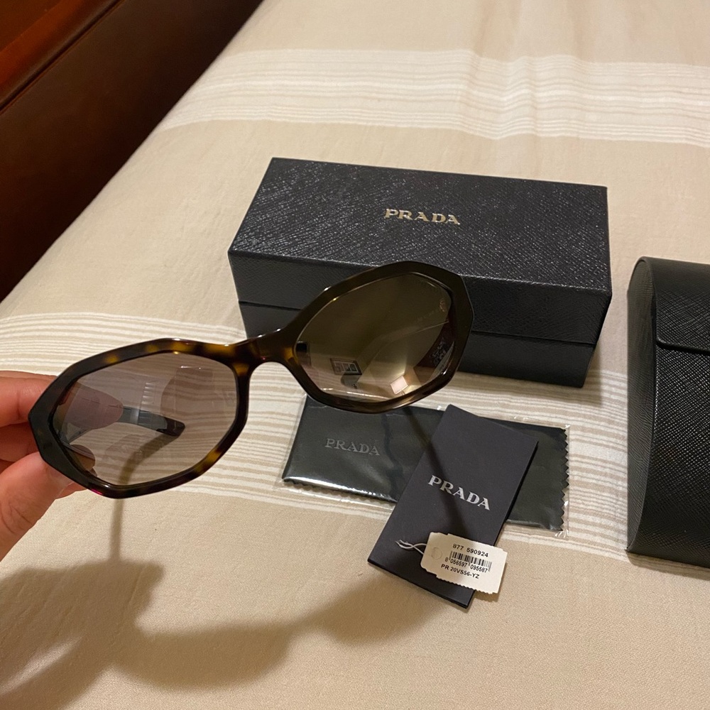 BRAND NEW AUTHENTIC Prada brown chess rectangle sunglasses